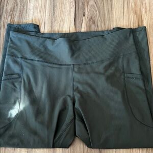 Old Navy Active High-Rise Leggings in Dark Green